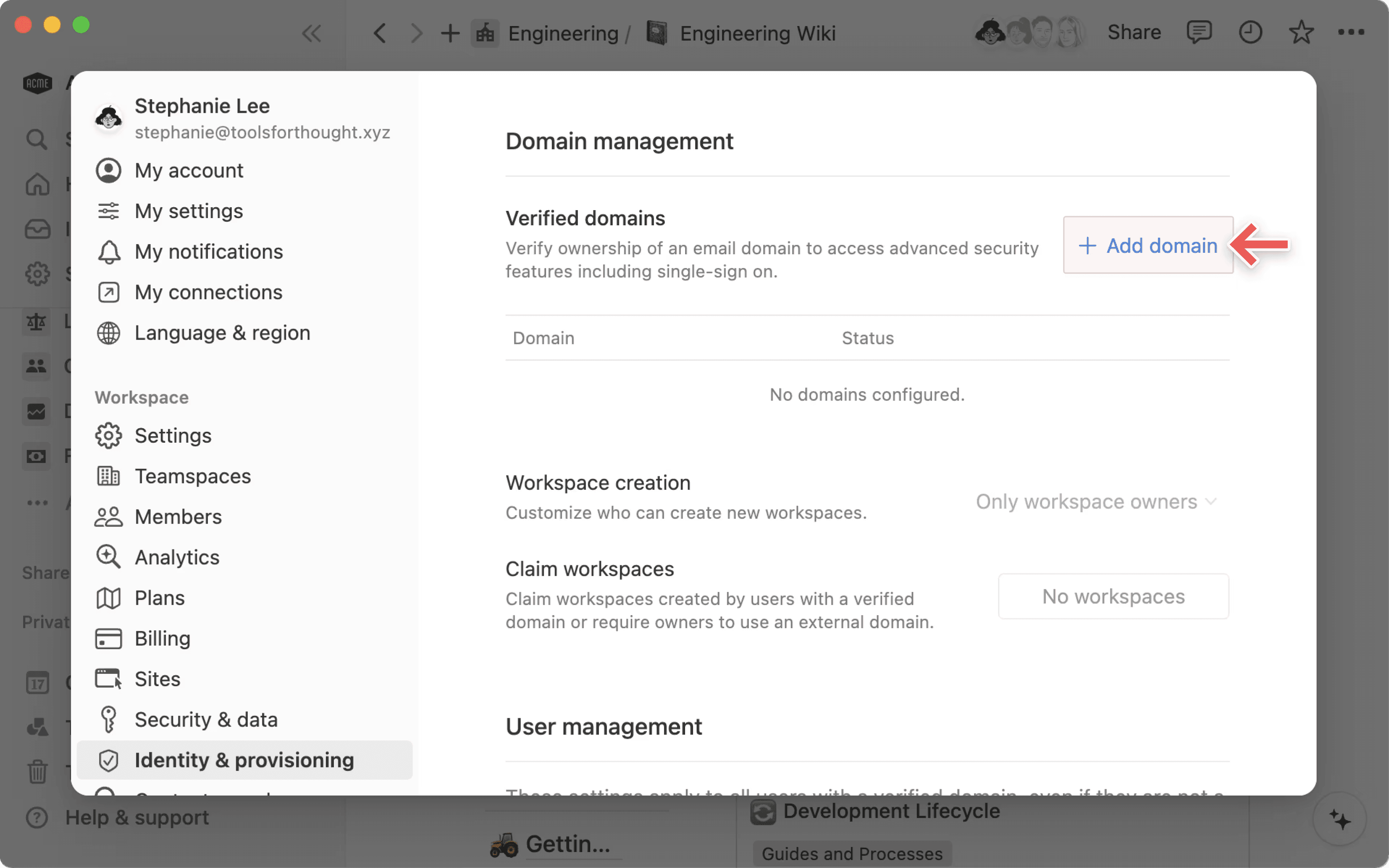 Wähle in der Seitenleiste der Einstellungen zur Identität die Option „Domain hinzufügen“, um eine Domain für deinen Workspace zu verifizieren.